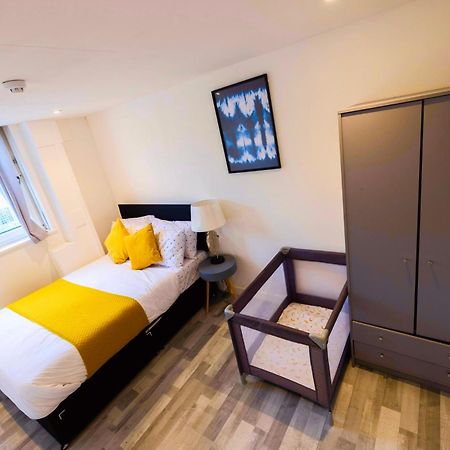 3 Bedroomflat-Free Parking-Wifi-Parking-8People Londres Exterior foto